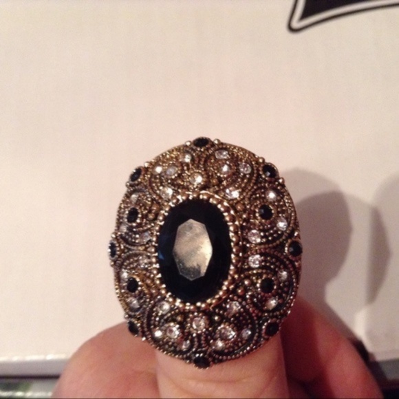 VTG. STATEMENT RING - Picture 5 of 8